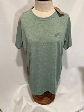 Patagonia NWT Capilene Cool Daily Graphic Shirt XL